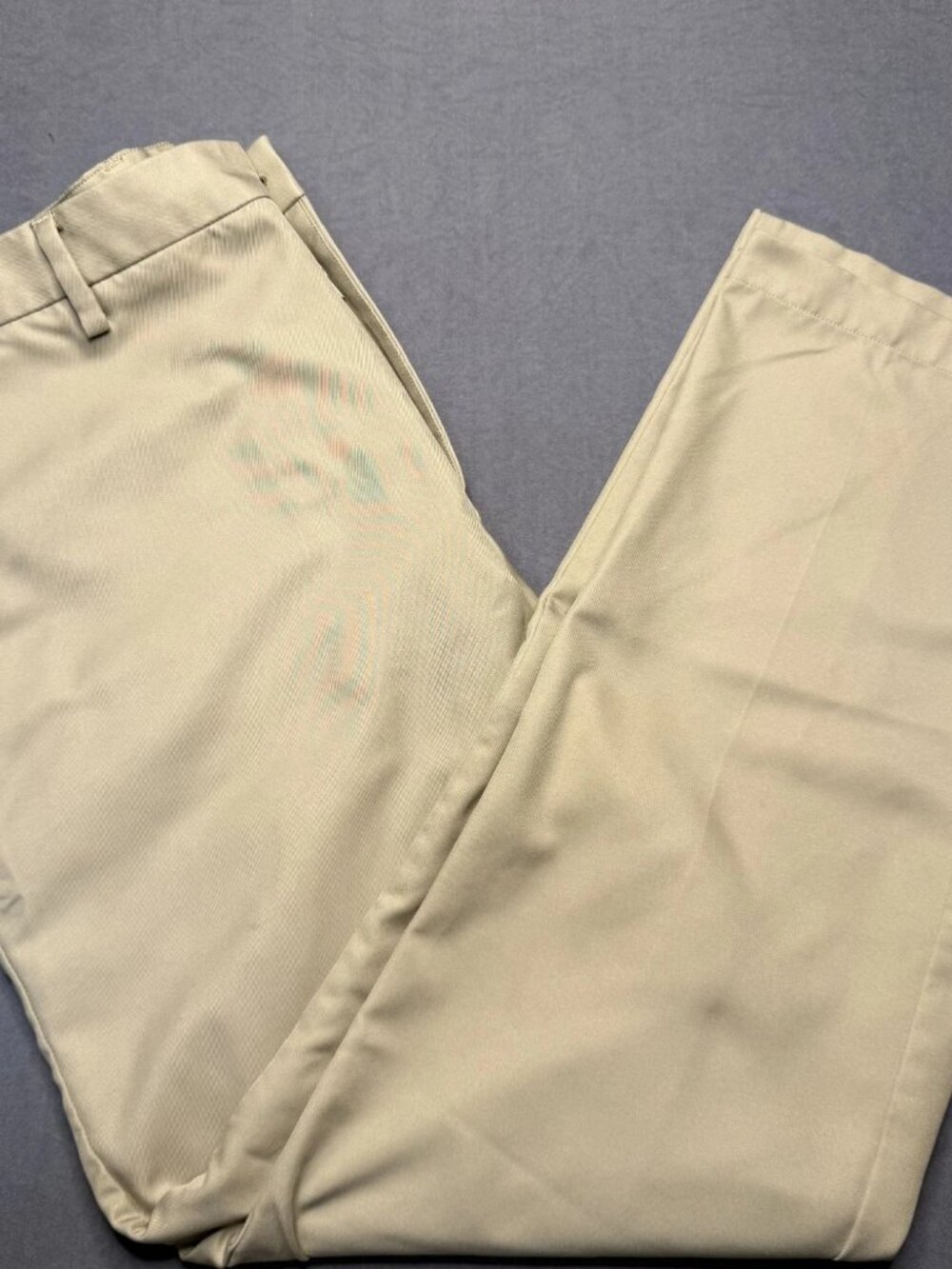 Greg Norman Attack Life Mens 36x30 Beige Golf Pants Flat Front Performance